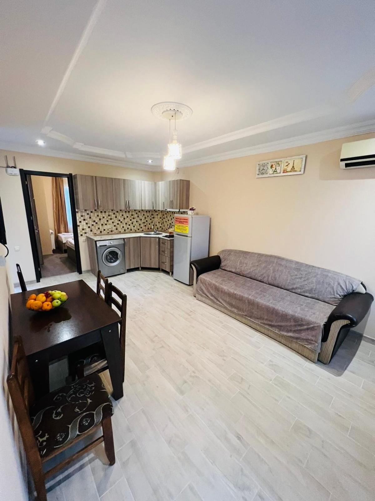 Aparthotel My Home Batumi Exterior foto