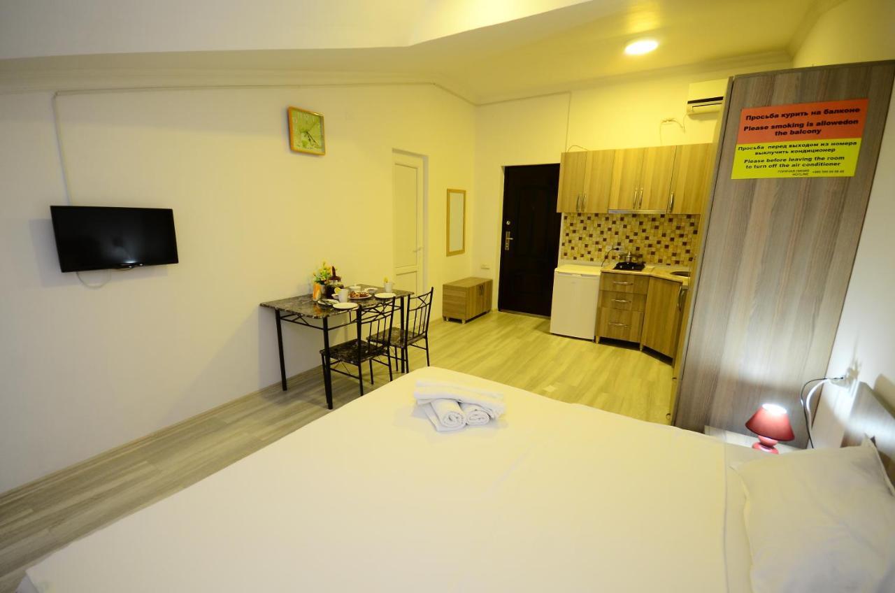 Aparthotel My Home Batumi Exterior foto